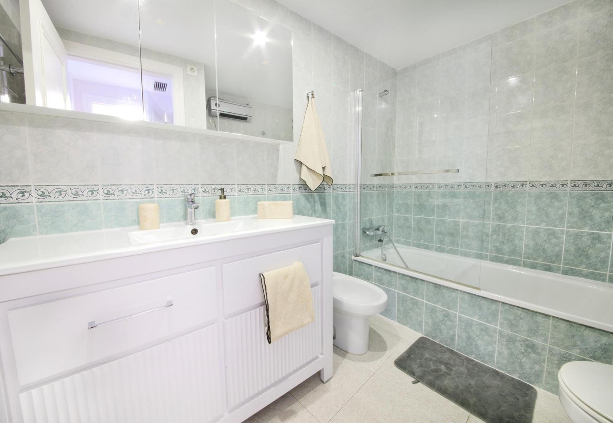 カルプApartamento Con Vista Al Marアパートメント エクステリア 写真